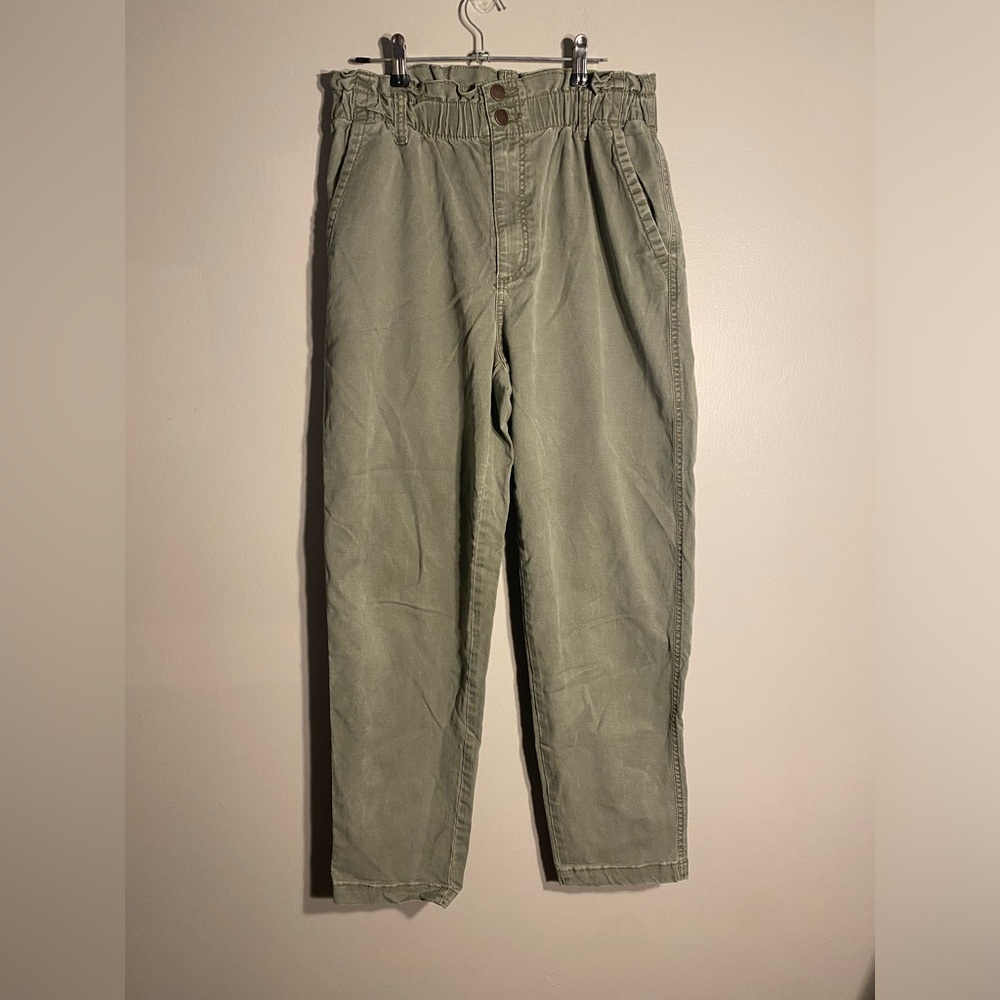 Item 126 Universal Olive Green Elastic-Waist Chinos
